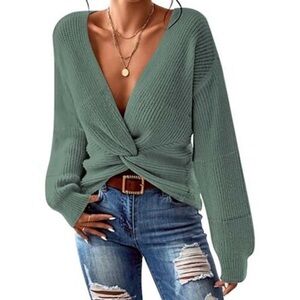 💕5 items for $50💕 Active USA Teal Green V-Neck front knot Knit Sweater